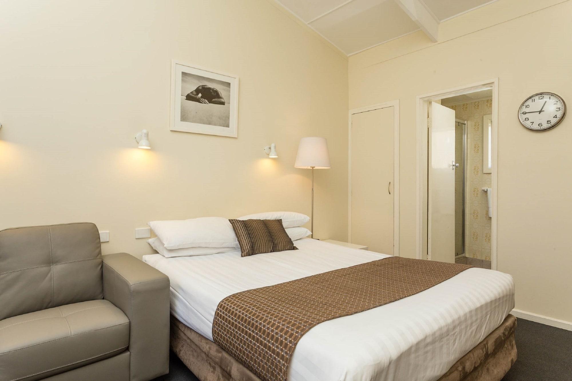 The Club Motel And Apartments Wagga Wagga Exterior photo