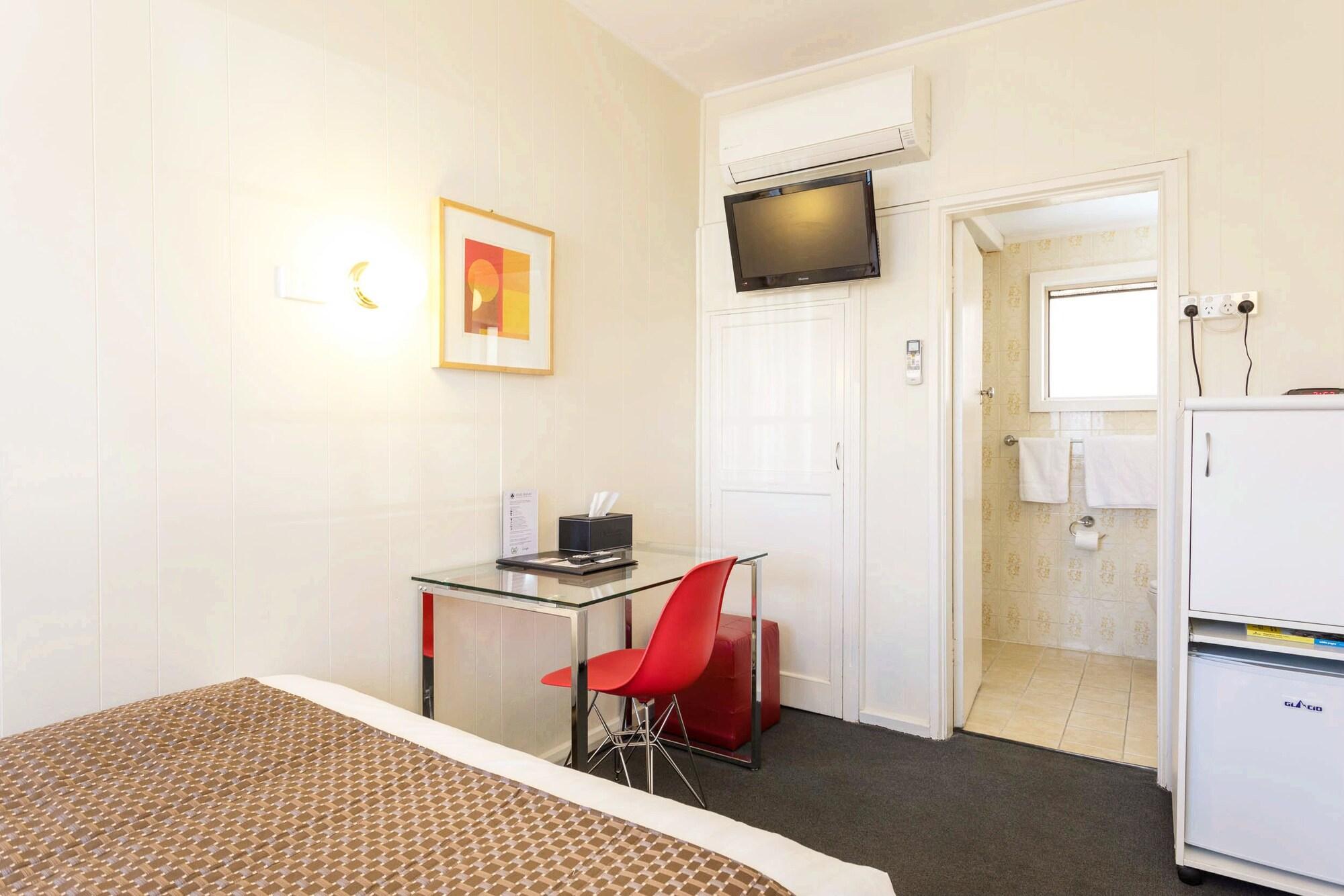 The Club Motel And Apartments Wagga Wagga Exterior photo